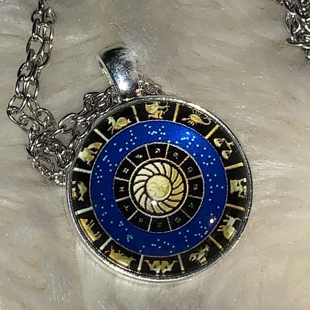 Zodiac wheel astrology pendant necklace new